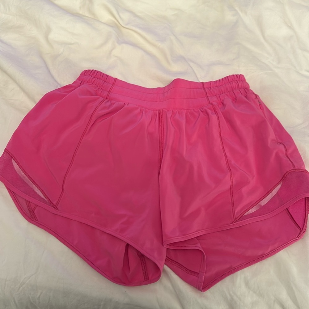 lululemon sonic pink 4' hotty hot shorts